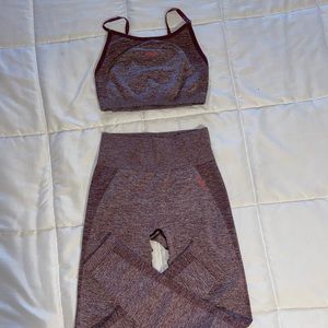Gymshark Flex Collection set in Berry Rose ( size small)